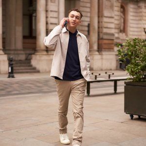 UNIQLO Windproof Slim Fit Chino Beige